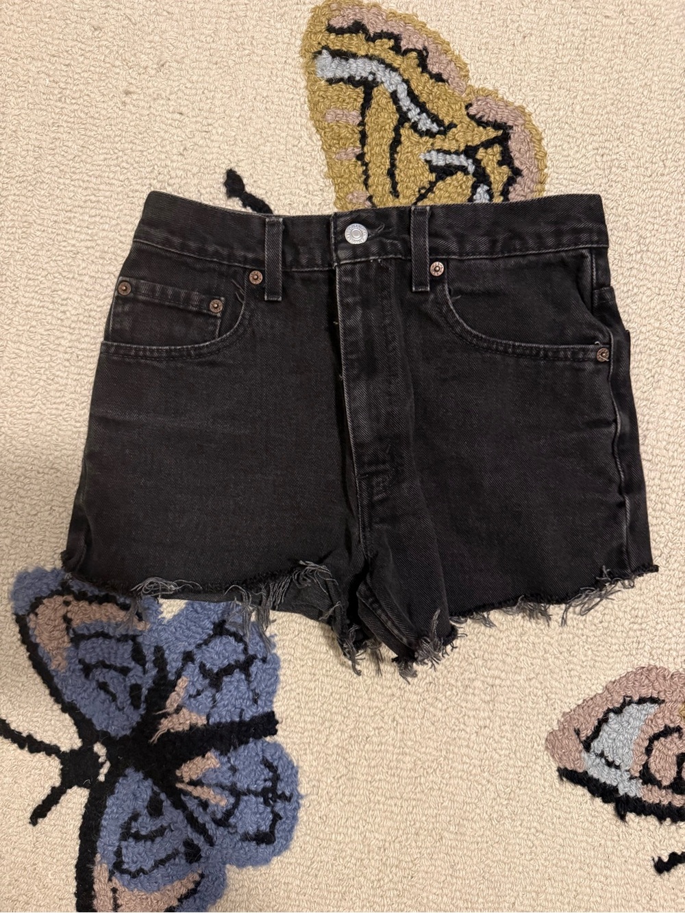 Vintage Y2k Levi's 550 Relaxed Fit Student Cutoff Shorts in Black
